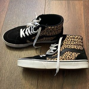 Leopard high top Vans